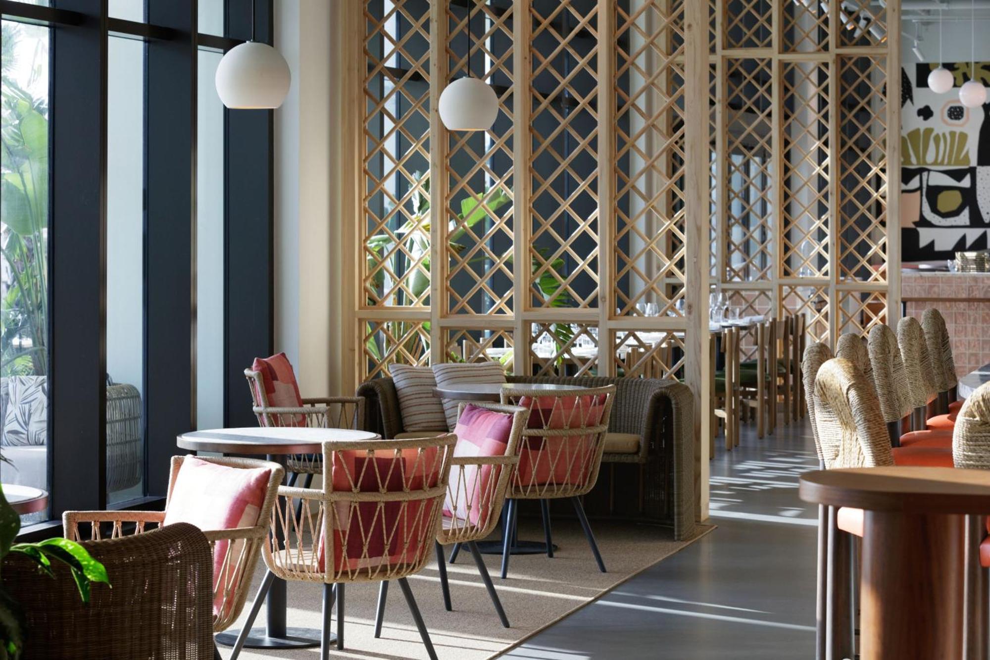 Hotel Indigo Grand Cayman By Ihg West Bay Екстериор снимка