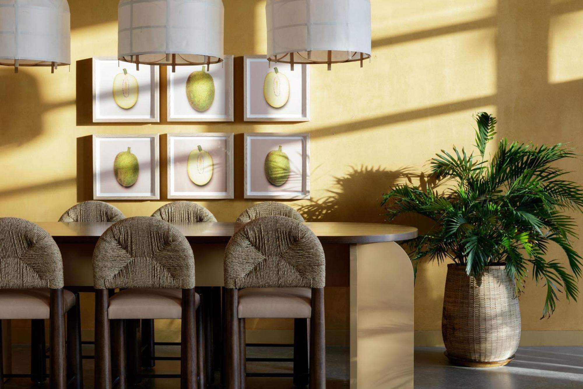 Hotel Indigo Grand Cayman By Ihg West Bay Екстериор снимка