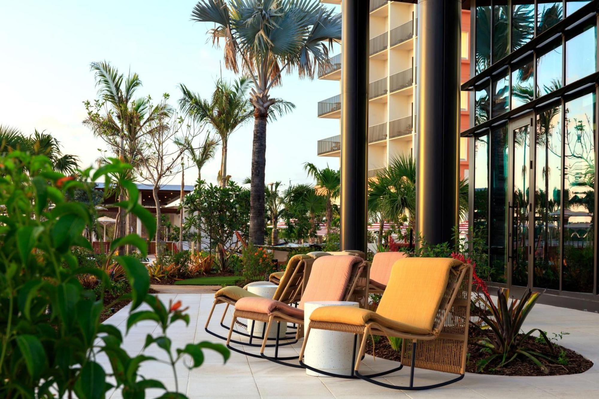 Hotel Indigo Grand Cayman By Ihg West Bay Екстериор снимка