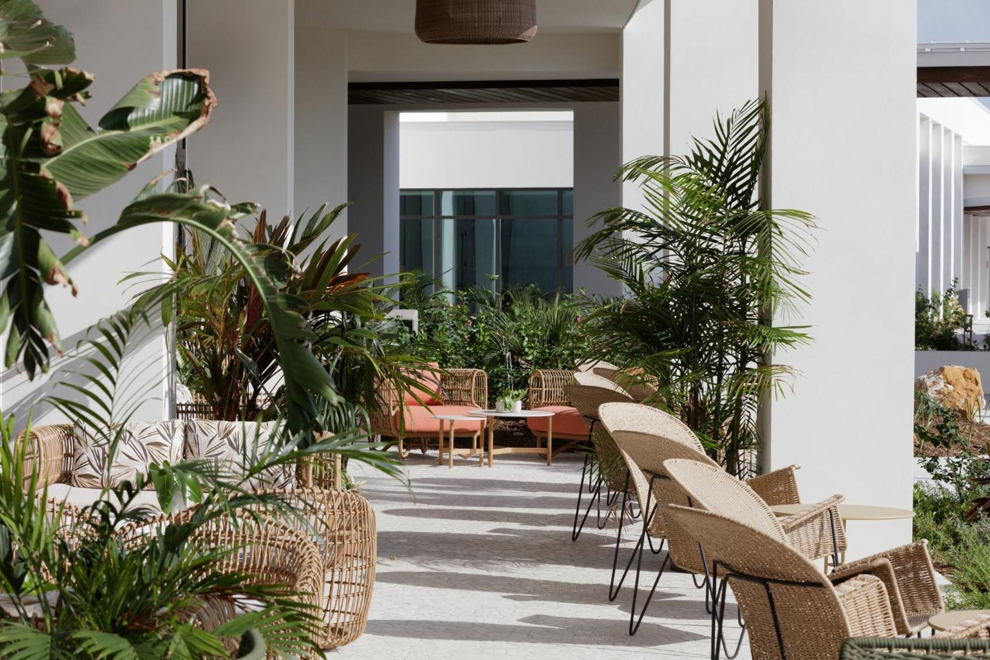 Hotel Indigo Grand Cayman By Ihg West Bay Екстериор снимка