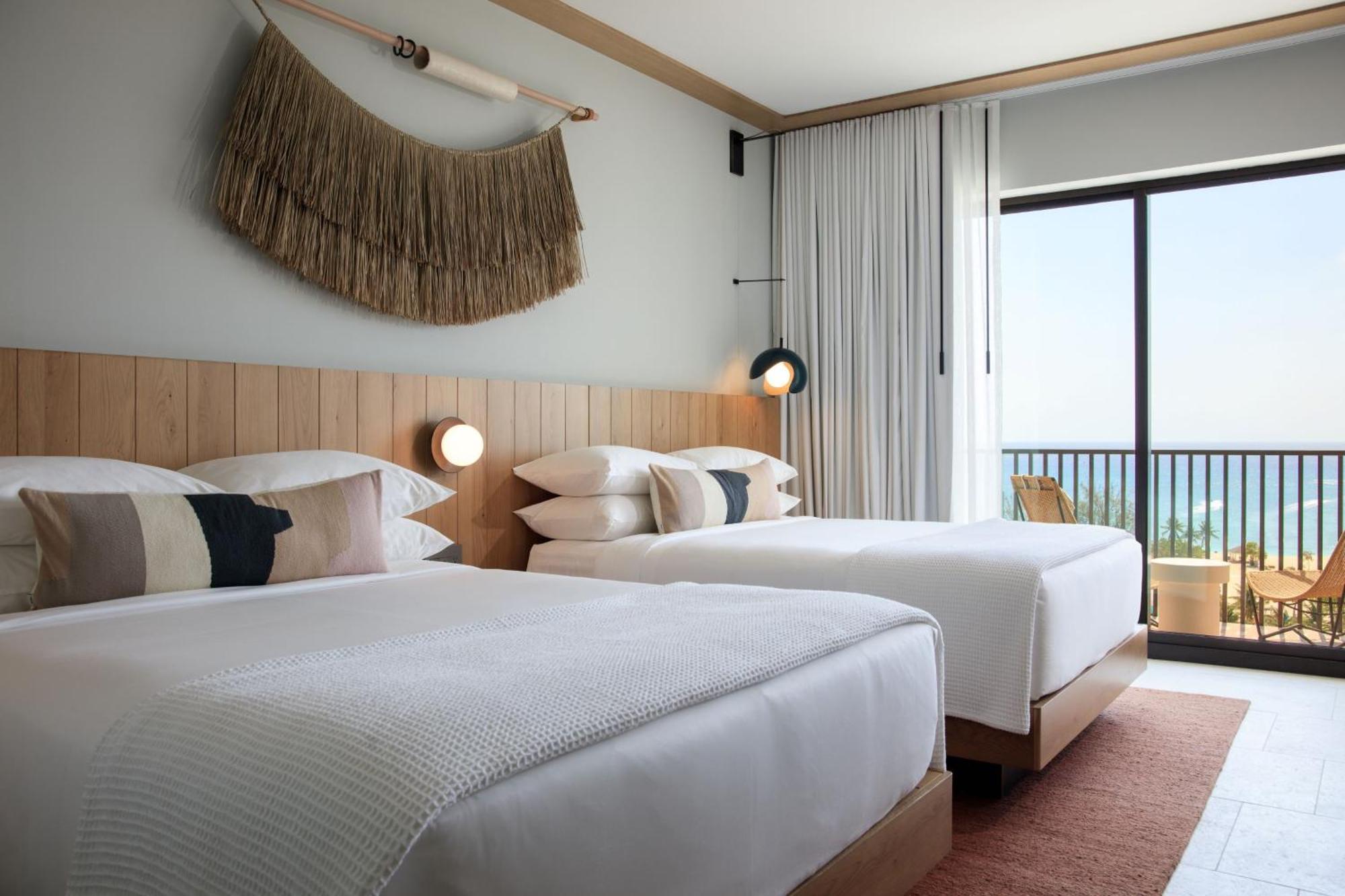 Hotel Indigo Grand Cayman By Ihg West Bay Екстериор снимка