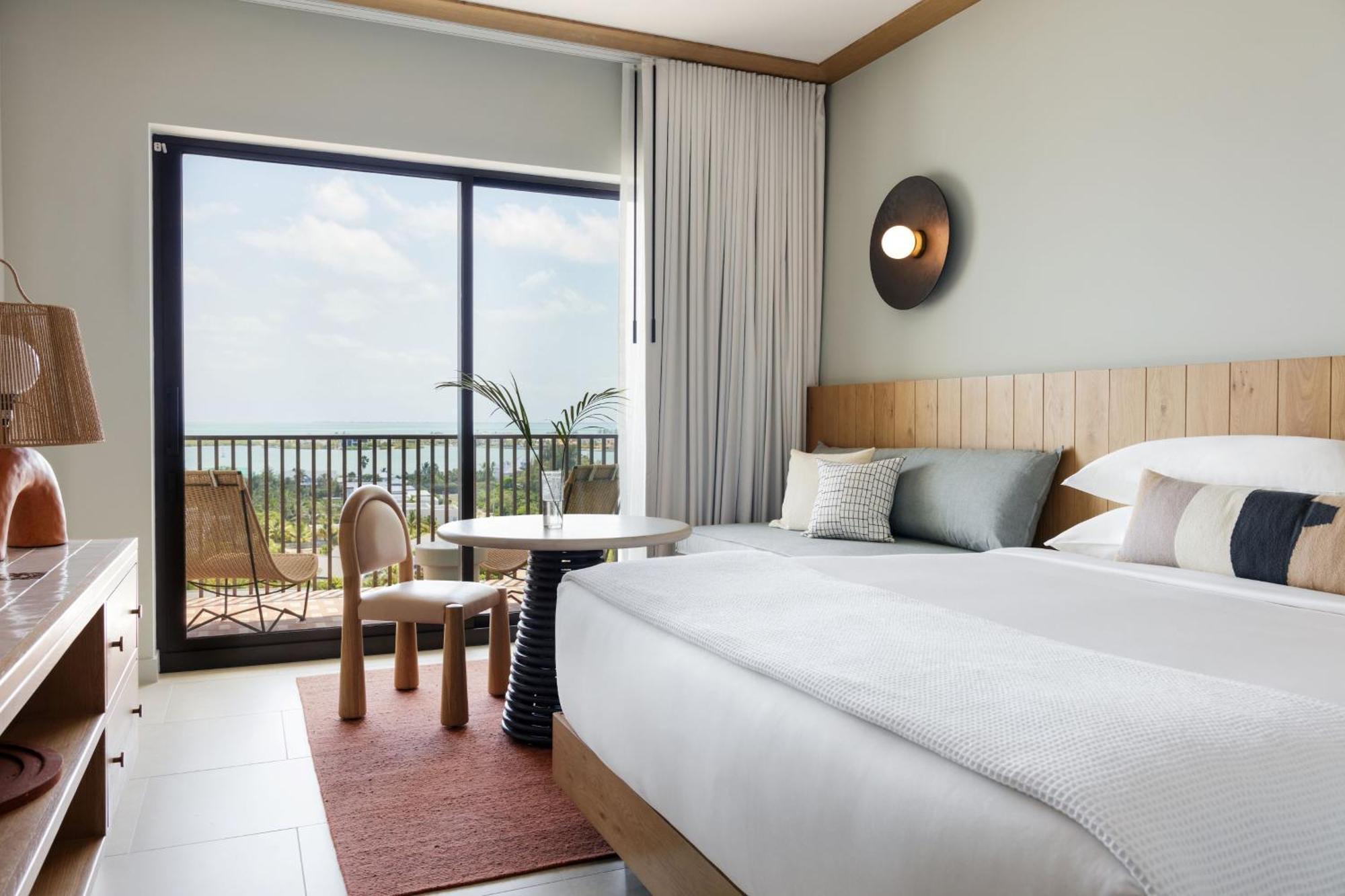Hotel Indigo Grand Cayman By Ihg West Bay Екстериор снимка