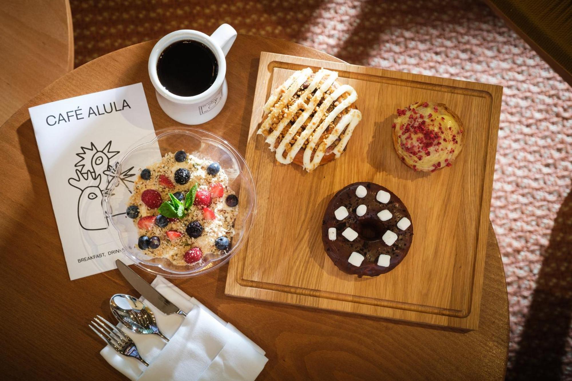 Hotel Indigo Grand Cayman By Ihg West Bay Екстериор снимка